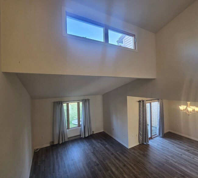 Building Photo - Desirable South Whitehall Township Townhome