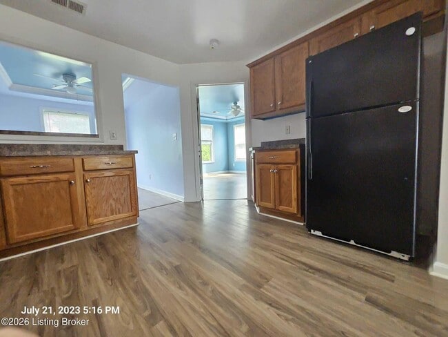 Building Photo - 3802 Falcon Crest Dr