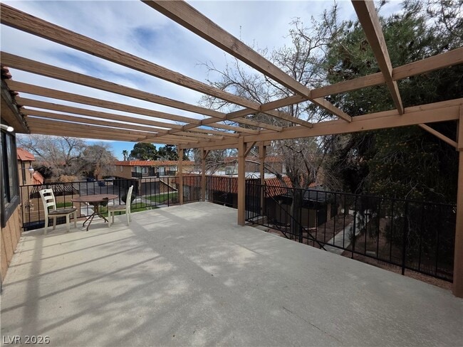 Building Photo - 241 Misty Isle Ln