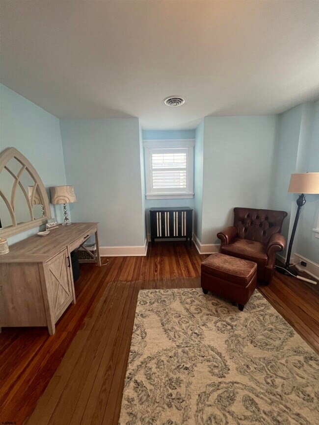 Building Photo - 29 N Hanover Ave