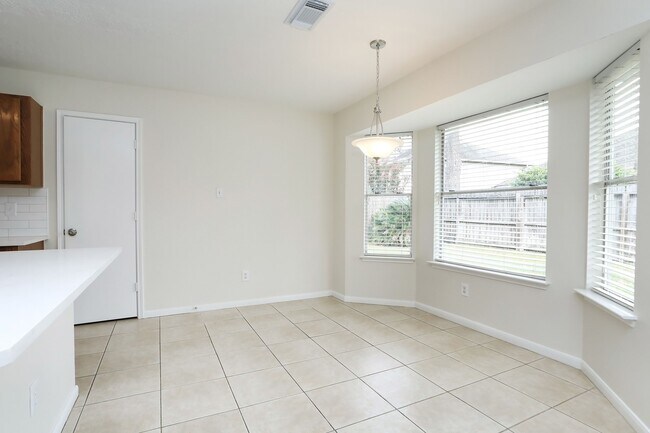 Building Photo - 14215 Cypress Valley Dr