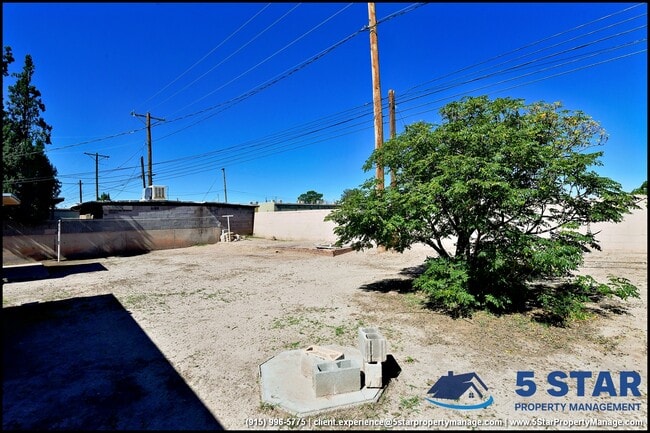 Building Photo - 7817 Caliche Dr