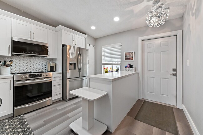 Building Photo - 18824 Argosy Dr