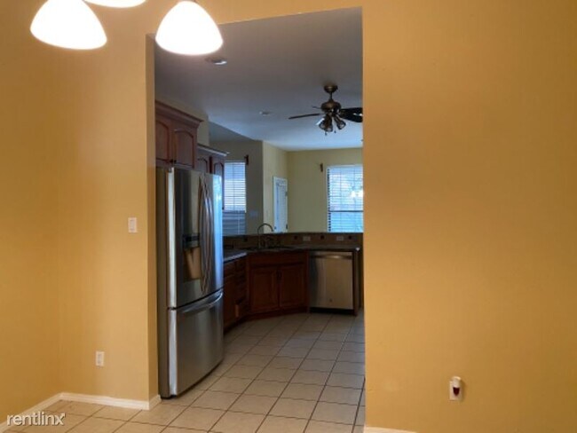 Building Photo - 4 br, 3 bath House - 3003 Onate Rd