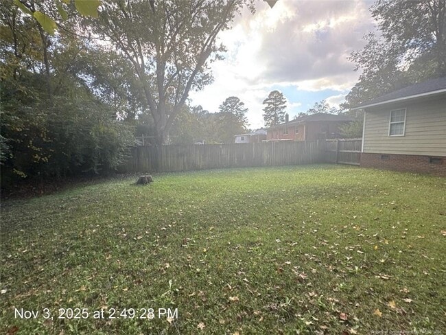 Building Photo - 1005 Sandalwood Dr