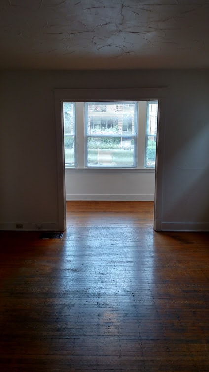 Building Photo - Great 1st Floor Duplex in Shadyside!