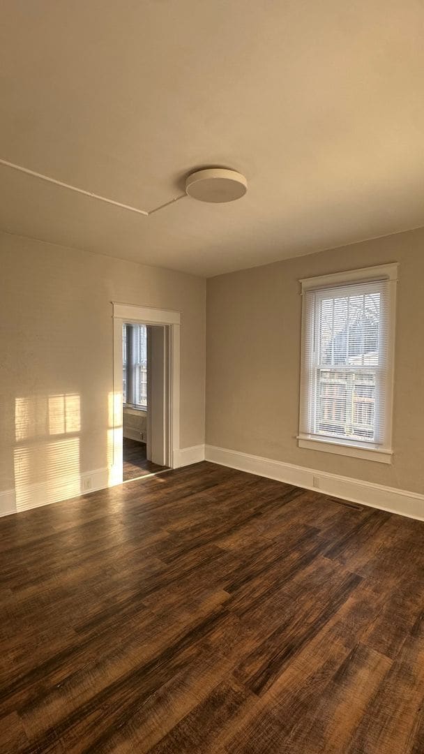 Building Photo - 407 St Andrew St