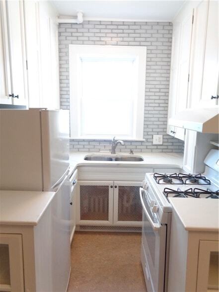 Building Photo - 164 Pine St