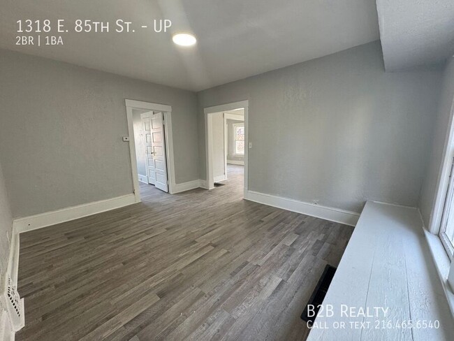 Building Photo - 1318 E 85th St