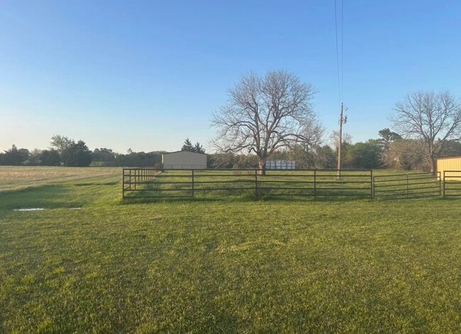 Building Photo - 1701 Co Rd 113