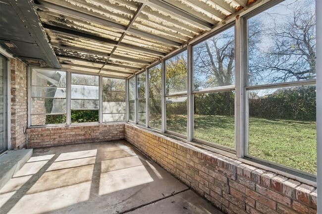 Building Photo - 4009 Vickie Dr