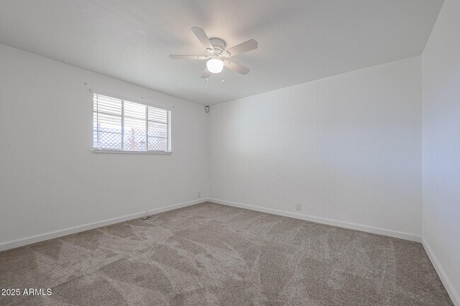 Building Photo - 4122 N 6th Ave