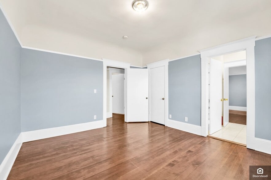 Building Photo - 114 N 17th St