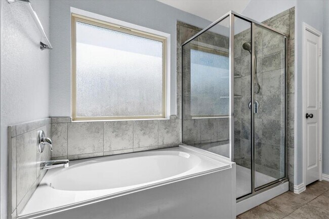 Building Photo - 1440 Morning View Rd