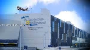 Building Photo - 1644 Arthur St