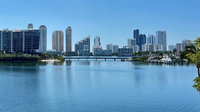 Building Photo - 3255 NE 184th St