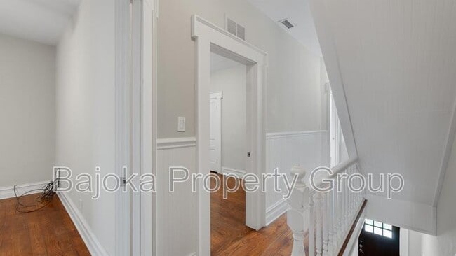 Building Photo - 1510 Trumbull St