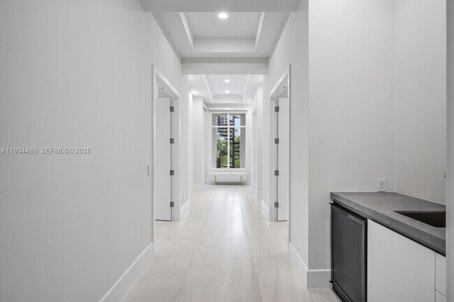 Building Photo - 3912 Island Estates Dr