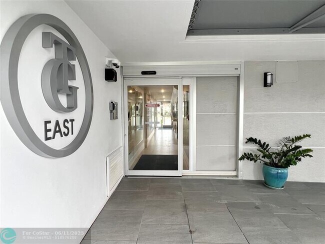 Building Photo - 1610 N Ocean Blvd