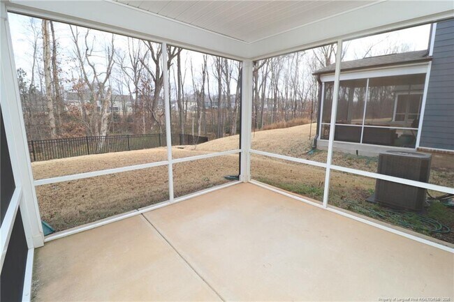 Building Photo - 123 Glen Clova Dr