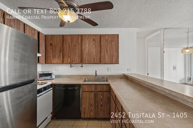Building Photo - 2452 Tusitala St