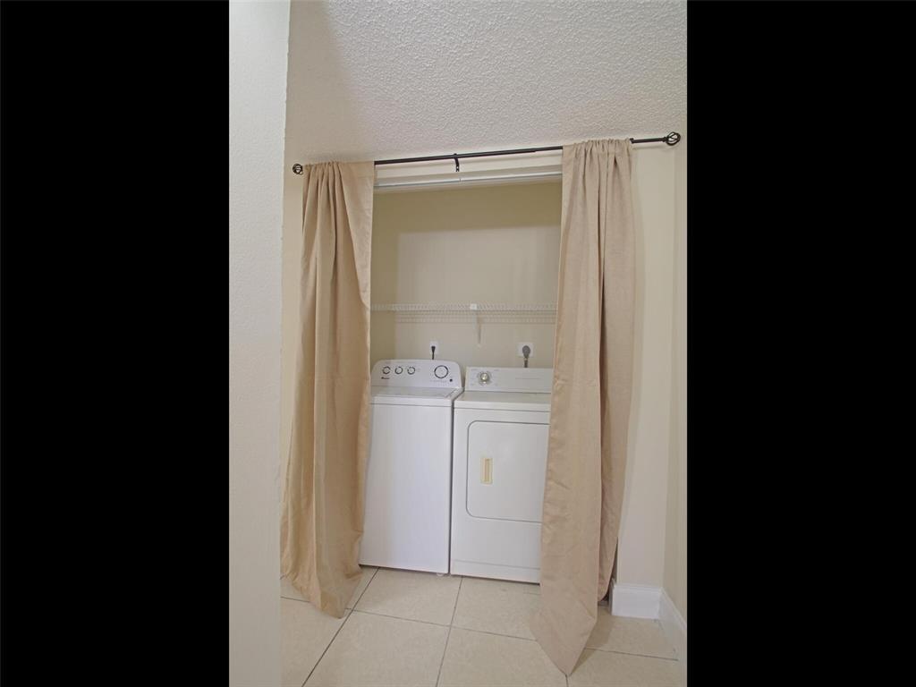 Building Photo - 8321 Coral Lake Dr