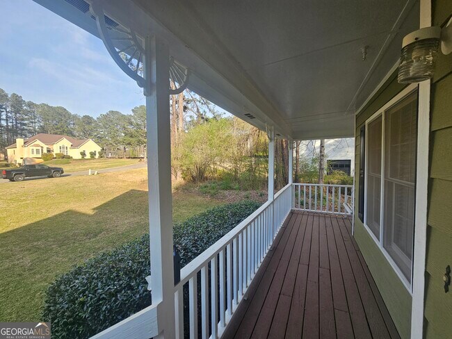 Building Photo - 24 Springfield Dr