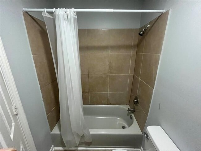 Building Photo - 7825 Dorsett Dr