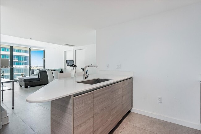 Building Photo - 1300 S Miami Ave