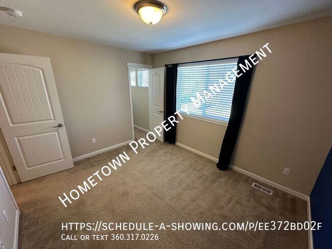 Building Photo - Custom 5 Bedroom Home in Freestone Station...