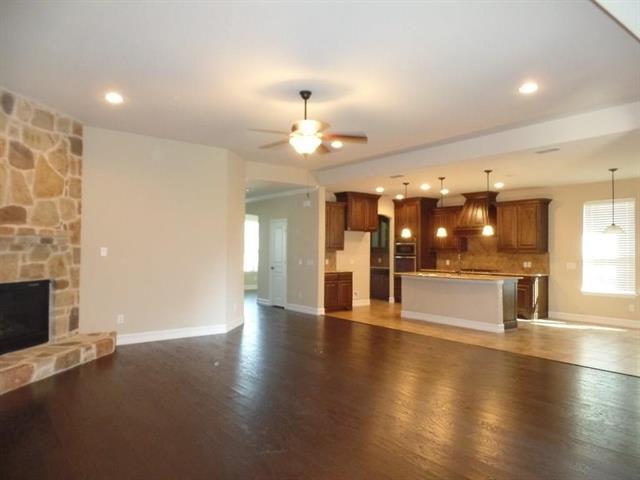 Building Photo - 1043 Enchanted Rock Dr