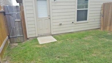 Building Photo - 5548 Plantation Forest Dr