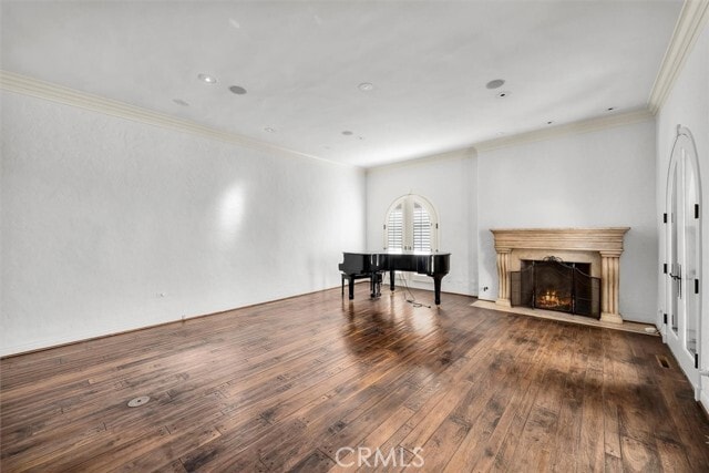 Building Photo - 1500 The Strand