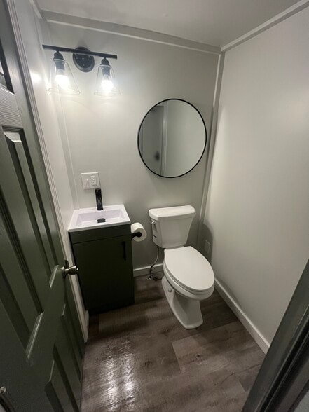 Building Photo - 2045 Dave Buck Rd