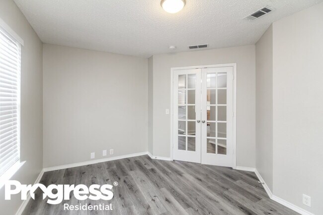Building Photo - 823 Sage Meadow Dr