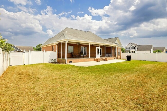 Building Photo - 523 Murray Fork Dr