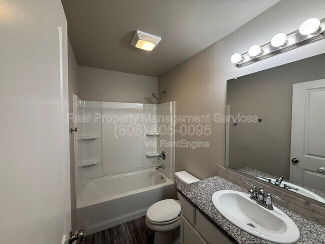 Building Photo - 13719 Avenue R