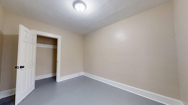 Building Photo - 3865 W 16th St