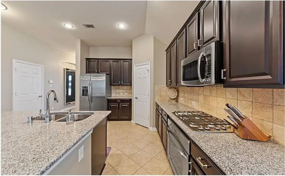 Building Photo - 817 Ferrule Dr
