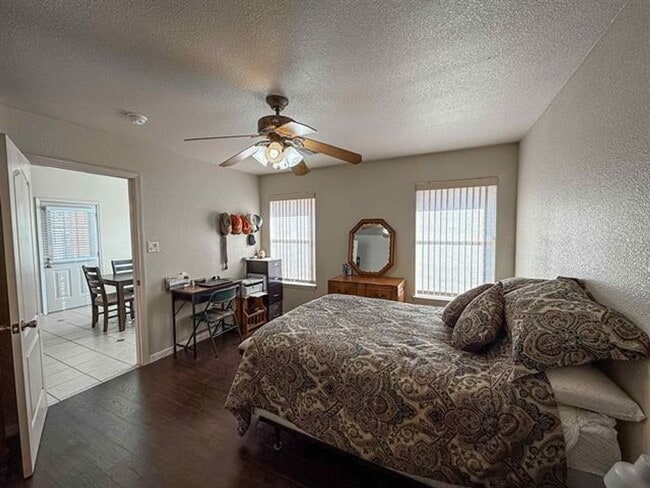 Building Photo - 2409 Saguaro Loop