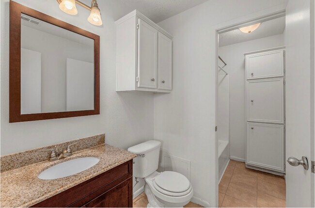 Building Photo - 3401 Timberline Ct