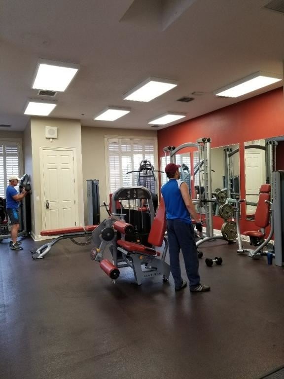 Building Photo - 15186 Evergreen Oak Loop