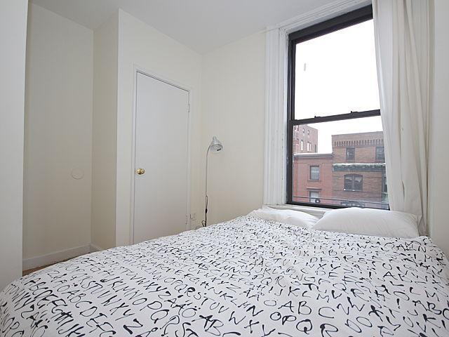 Building Photo - 483 Beacon St