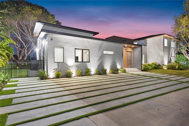 Building Photo - 1881 NE 196th Terrace