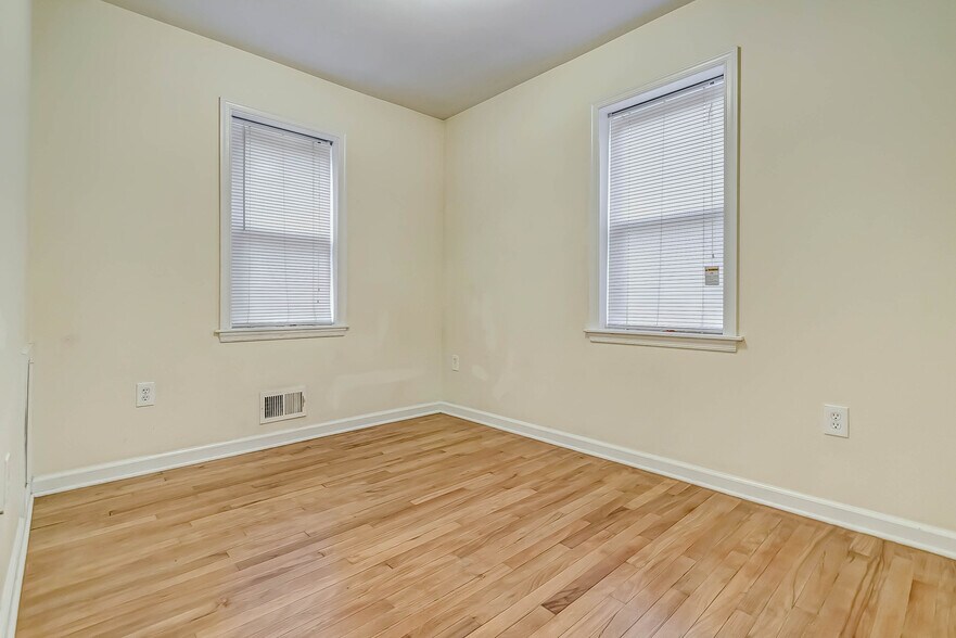 Building Photo - 4827 Indian Ln