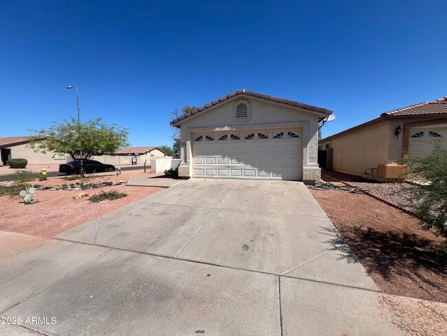 Building Photo - 3814 W Dunbar Dr