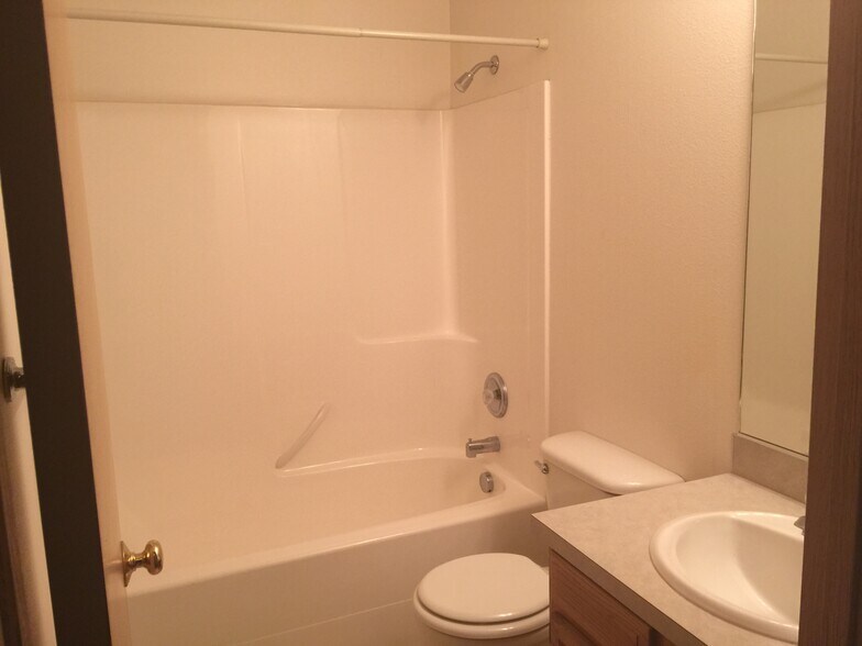 Building Photo - 2342 NW Ridgeline Dr