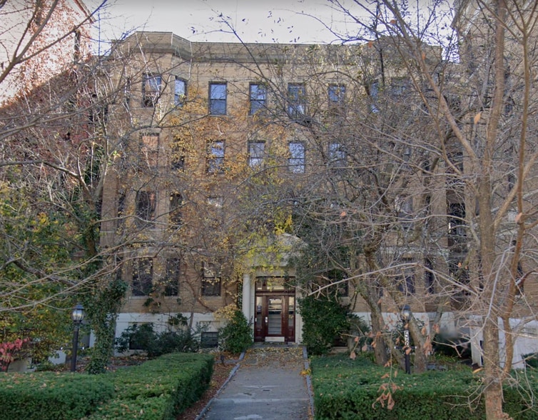 Building Photo - 52 Queensberry St