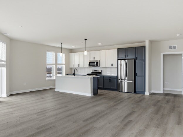 Building Photo - 250 McHenry Rd