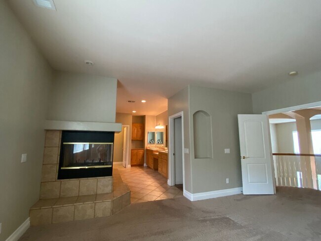 Building Photo - Beautiful Murrieta 5 bedroom available for rent